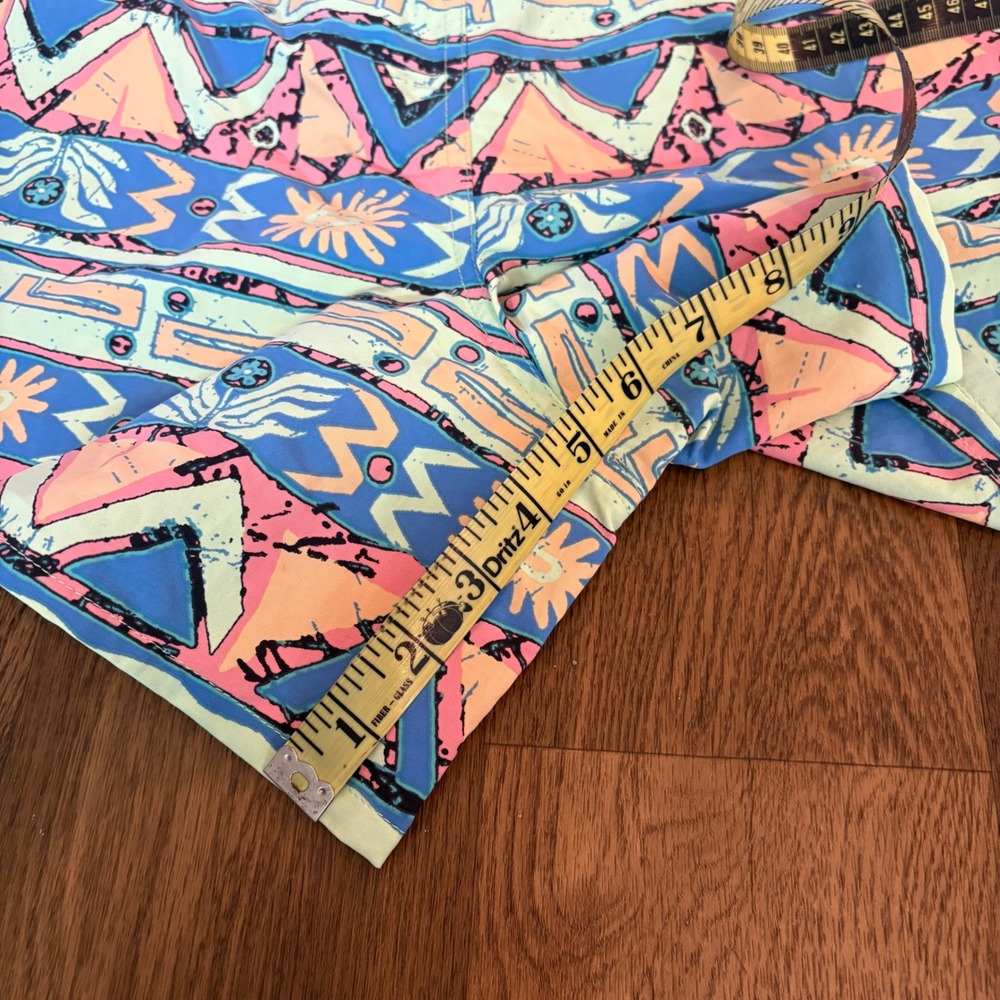 NWT Modern Patagonia Aztec Multicolor High Hopes Geo Salamander Baggies 5" - Picture 6 of 7